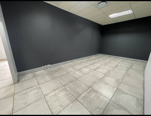108M² OFFICE TO LET IN IMPALA PARK